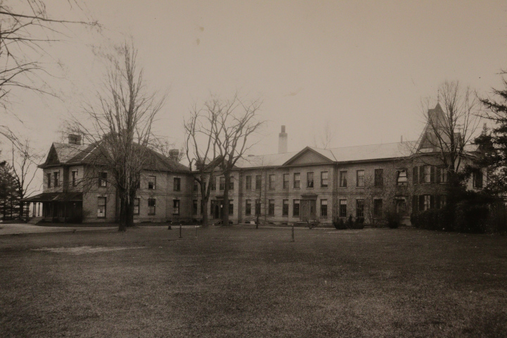 Old Huron exterior