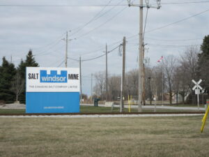 Original Source: https://www.flickr.com/photos/kellyannpics/4458462920/